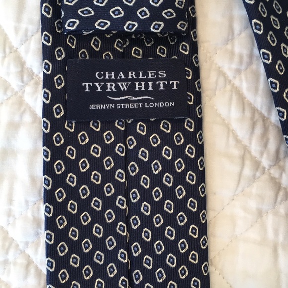 men’s tie - Picture 2 of 2